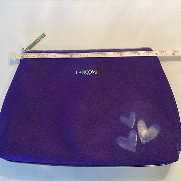 Lancôme Purple Makeup Bag (with zippered closure) - Picture 5 of 8